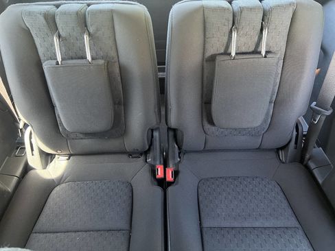 Used 2015 Ford Explorer XLT w/ Equipment Group 201A FWD image 13