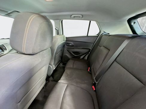 Used 2017 Chevrolet Trax LT FWD image 23
