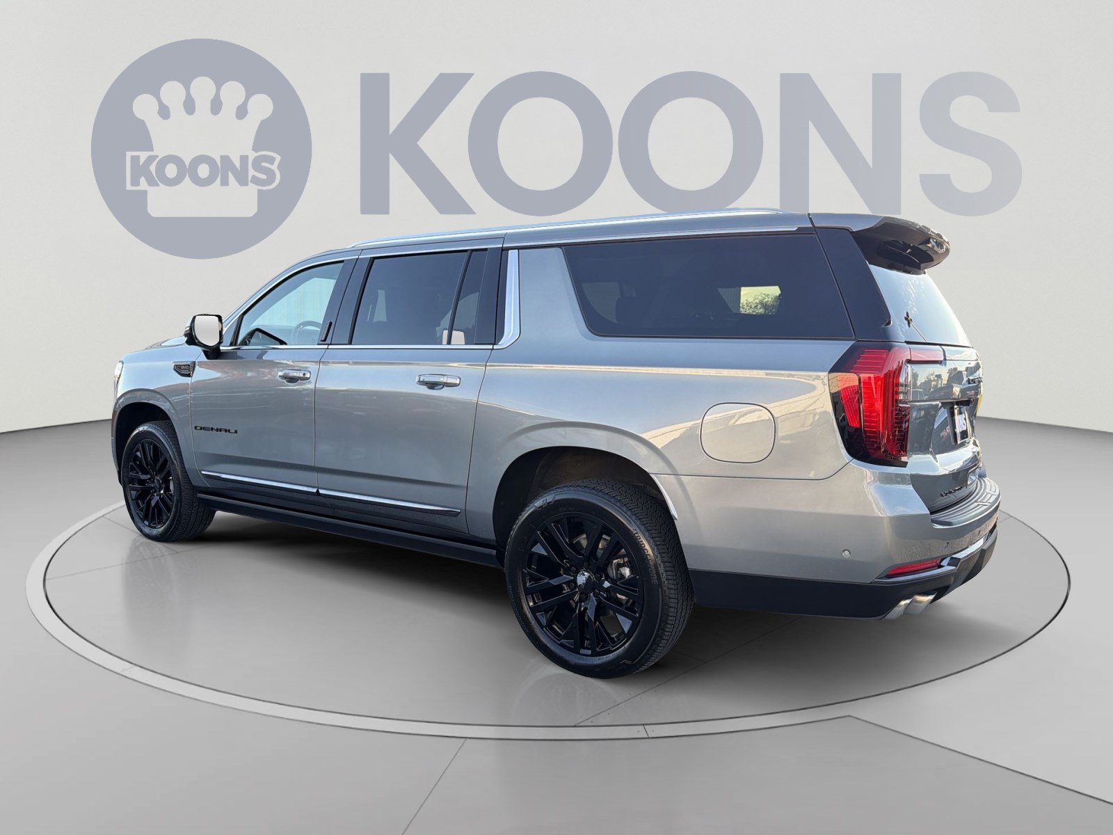 Used 2026 GMC Yukon XL Denali Ultimate AWD/4WD image 4