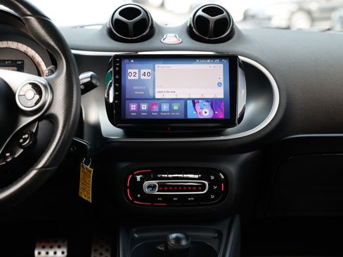 Used 2017 smart fortwo Proxy RWD image 31