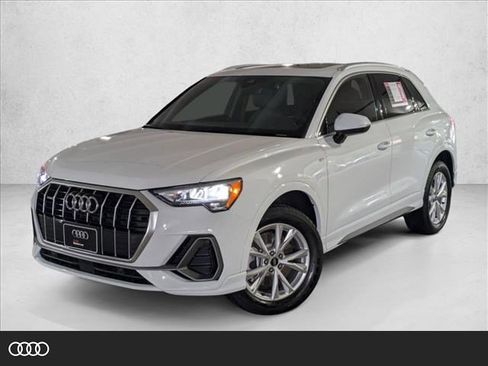 Used 2022 Audi Q3 2.0T Premium w/ Convenience Package image 1