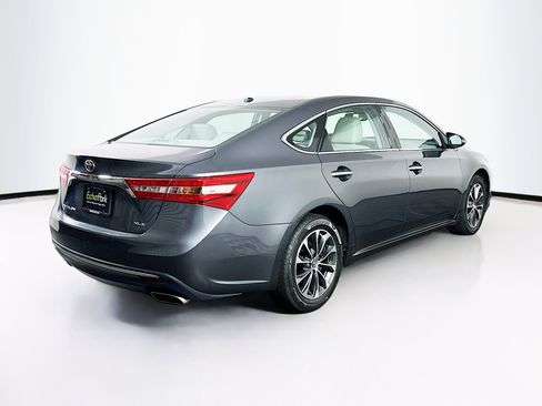 Used 2017 Toyota Avalon XLE Premium FWD image 9
