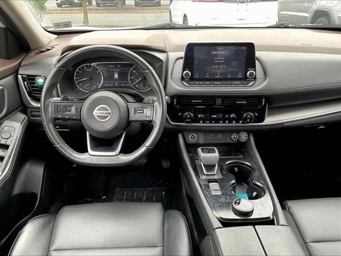 Used 2021 Nissan Rogue SV w/ Premium Package AWD/4WD image 6