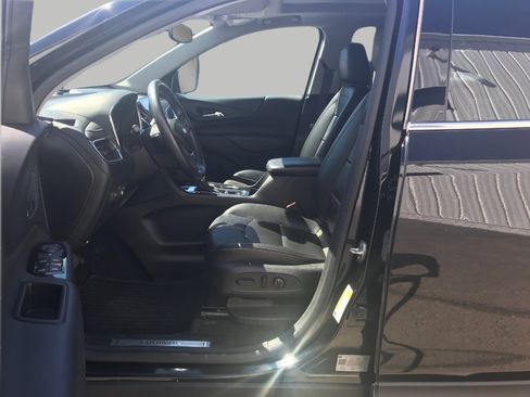 Used 2022 Chevrolet Equinox Premier AWD/4WD image 9