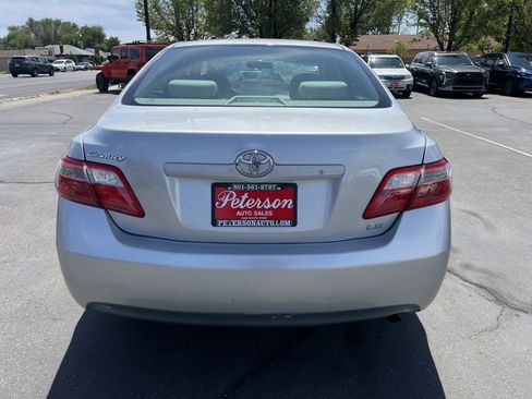 Used 2007 Toyota Camry CE FWD image 7