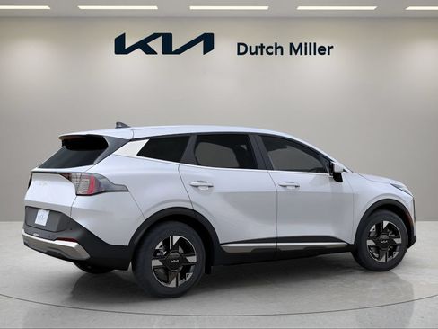 Used 2026 Kia Sportage LX FWD image 6
