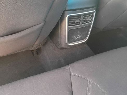 Used 2023 Dodge Charger SXT RWD image 11