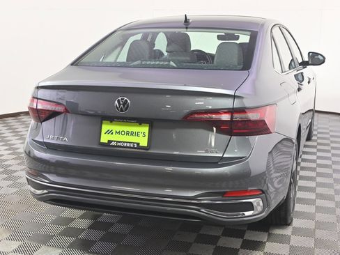 Used 2024 Volkswagen Jetta SEL image 6