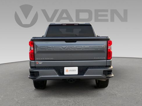 Used 2021 Chevrolet Silverado 1500 Custom image 17