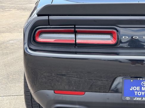 Used 2023 Dodge Challenger R/T Scat Pack RWD image 10