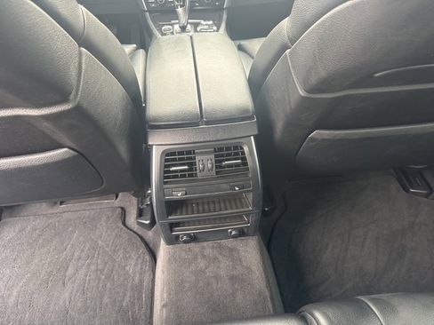 Used 2011 BMW 535i xDrive image 33