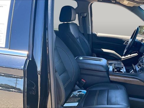 Used 2019 GMC Yukon Denali w/ Denali Ultimate Package AWD/4WD image 8