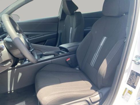 New 2025 Hyundai Elantra Sport FWD image 16