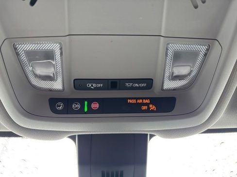 Used 2021 Chevrolet Equinox LT w/ LPO, Cargo Package AWD/4WD image 28
