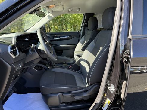 Certified 2024 Chevrolet TrailBlazer LT image 17