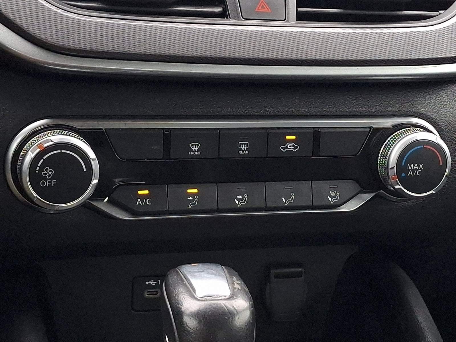Used 2024 Nissan Altima 2.5 SR FWD image 15
