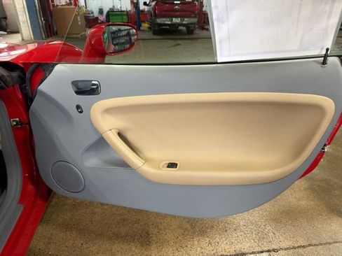 Used 2007 Pontiac Solstice Convertible w/ Premium Package RWD image 21