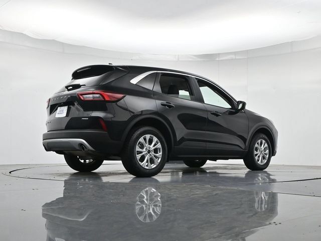 Certified 2024 Ford Escape Active AWD/4WD image 34
