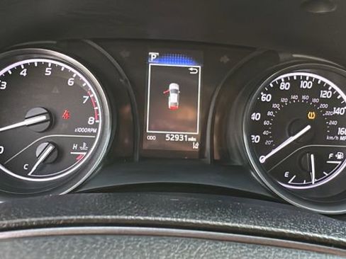 Used 2021 Toyota Camry SE image 17