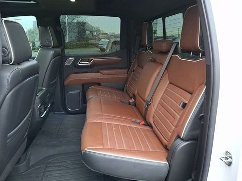 Used 2023 GMC Sierra 1500 Denali Ultimate image 7