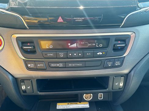 Used 2023 Honda Ridgeline RTL-E image 16