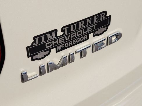 Used 2018 Ford Explorer Limited w/ Ford Safe & Smart Package FWD image 12