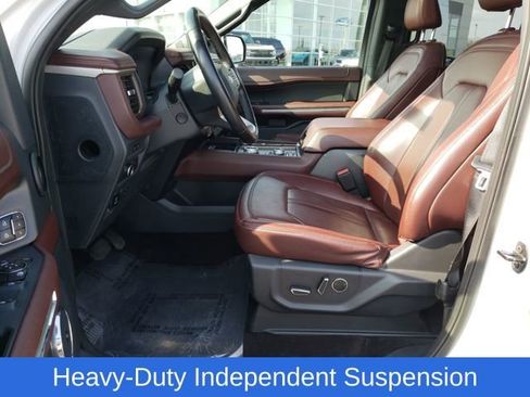 Used 2022 Ford Expedition Max Limited image 17