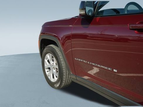 Used 2022 Jeep Grand Cherokee L Limited image 39