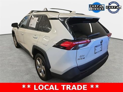 Used 2021 Toyota RAV4 XLE Premium image 6