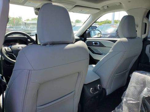 New 2026 Ford Explorer Platinum w/ LUX Leather Package AWD/4WD image 32