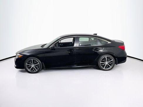 Used 2023 Honda Civic Touring image 8