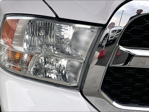 Used 2020 RAM 1500 Classic SLT AWD/4WD image 29