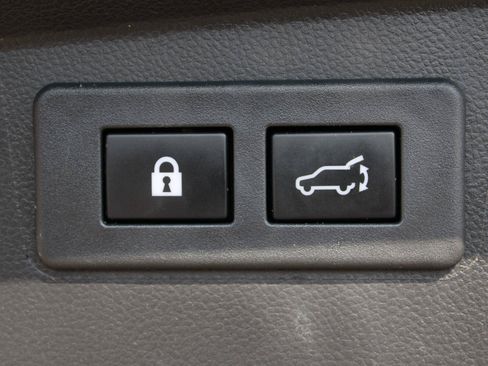 Used 2024 Subaru Outback Premium AWD/4WD image 9