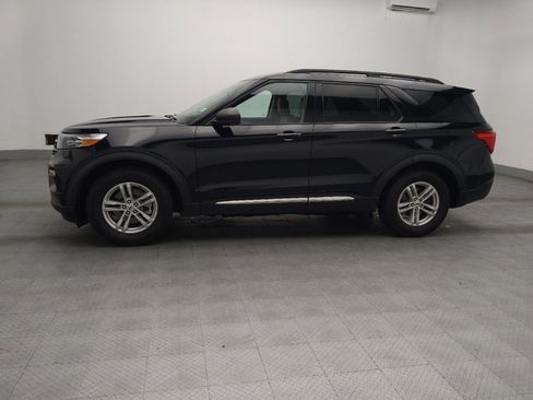 Used 2021 Ford Explorer XLT w/ Equipment Group 202A RWD image 2
