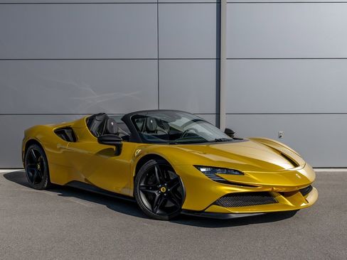 Certified 2023 Ferrari SF90 Spider image 6