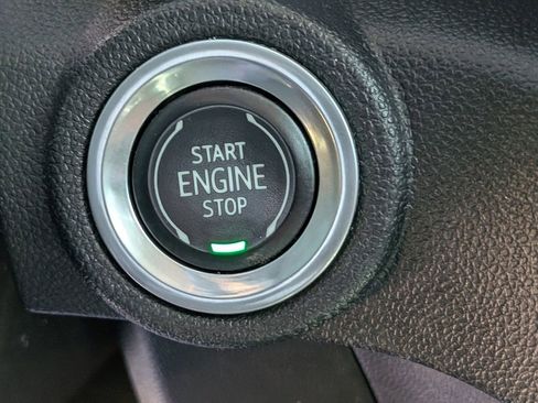 Used 2021 Chevrolet TrailBlazer LT image 29