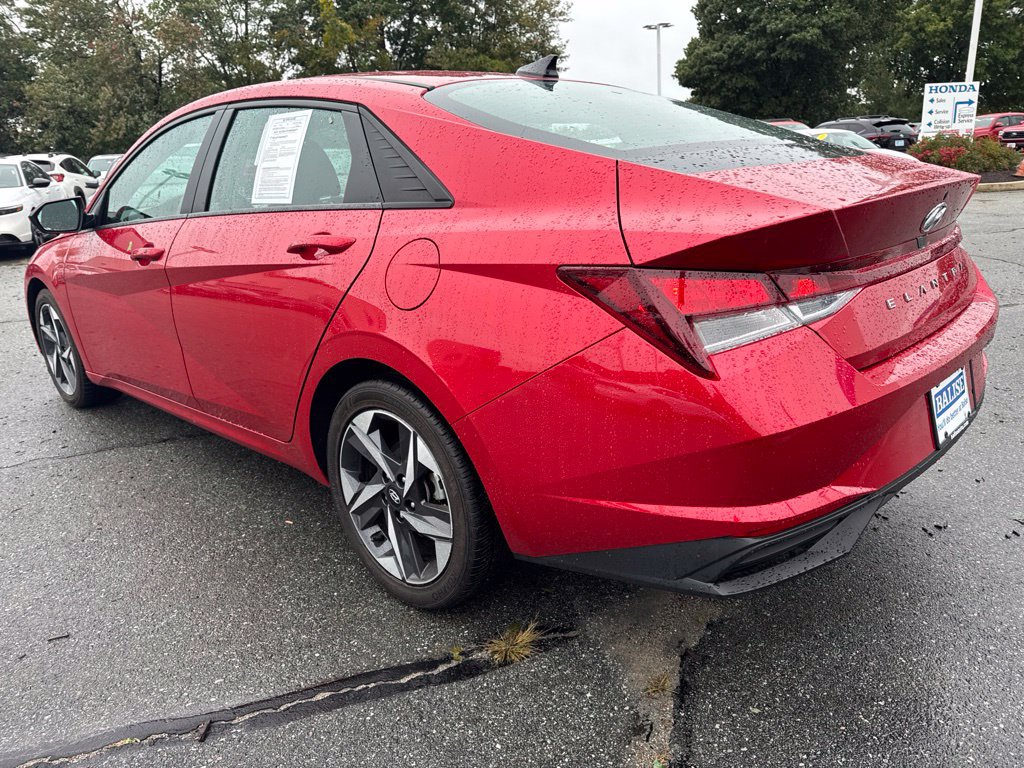 Used 2023 Hyundai Elantra SEL w/ Convenience Package FWD image 7