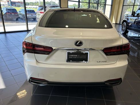 Used 2022 Lexus LS 500 w/ Interior Upgrade Package RWD image 3