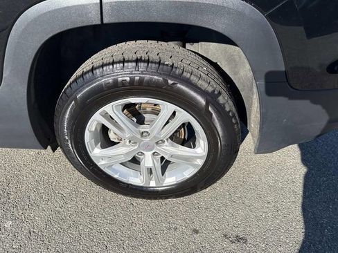 Used 2024 GMC Terrain SLE image 14