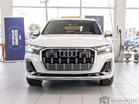 Used 2025 Audi Q7 3.0T Premium Plus w/ Premium Plus Package AWD/4WD image 2