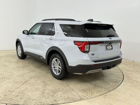 New 2026 Ford Explorer Active image 3