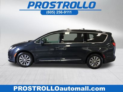 Used 2020 Chrysler Pacifica Touring-L Plus