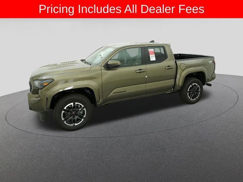 New 2026 Toyota Tacoma TRD Sport AWD/4WD image 2