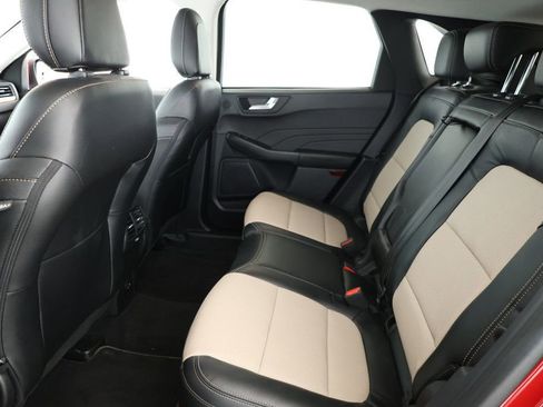 Used 2022 Ford Escape Titanium w/ Titanium Elite Package image 21