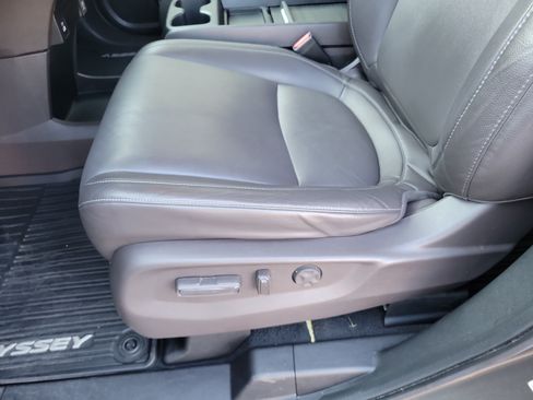 Used 2022 Honda Odyssey EX-L image 10