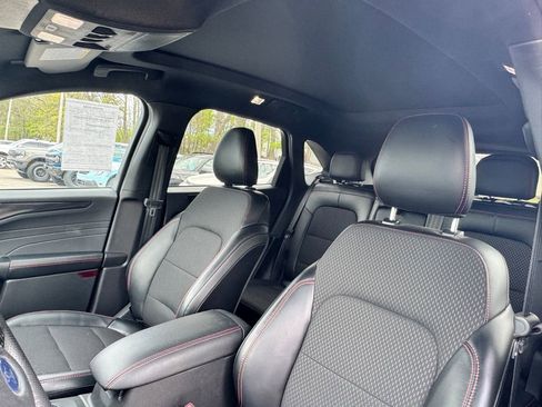 Used 2024 Ford Escape ST-Line w/ Tech Pack #1 AWD/4WD image 8