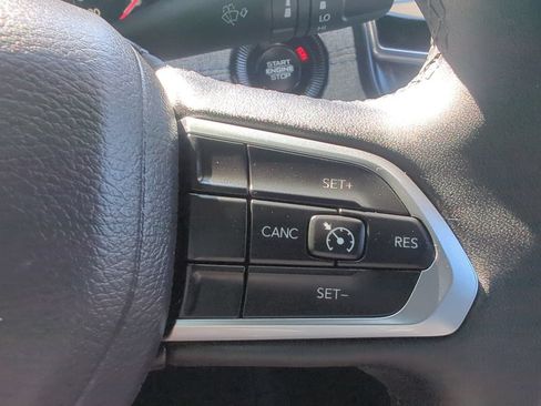 Used 2024 Jeep Compass Latitude AWD/4WD image 28