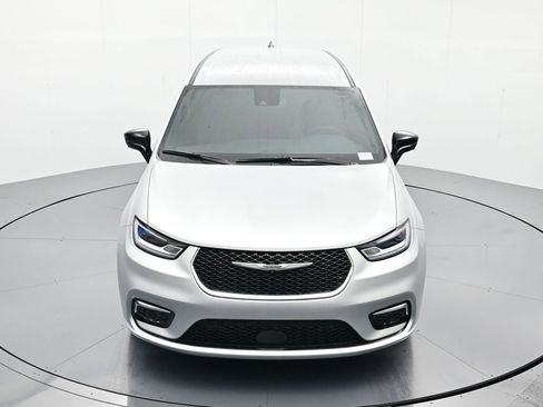 New 2026 Chrysler Pacifica Select image 30