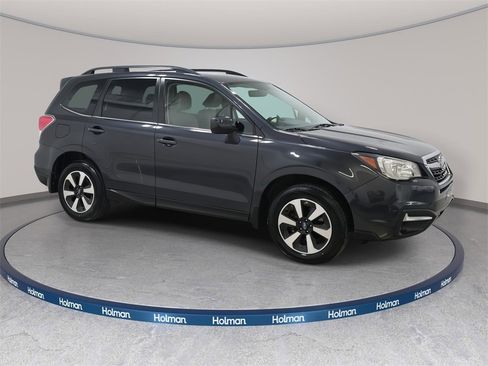 Used 2017 Subaru Forester 2.5i Limited image 5