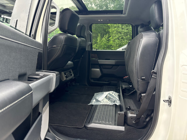 Certified 2023 Ford F250 Lariat w/ Lariat Ultimate Package AWD/4WD image 16